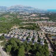 Obra nueva - Chalets -
Polop