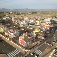 Obra nueva - Chalets -
Purias