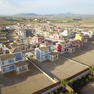 Obra nueva - Chalets -
Purias