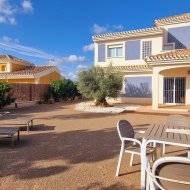 Obra nueva - Chalets -
Purias