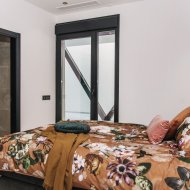 Obra nueva - Chalets -
Rojales