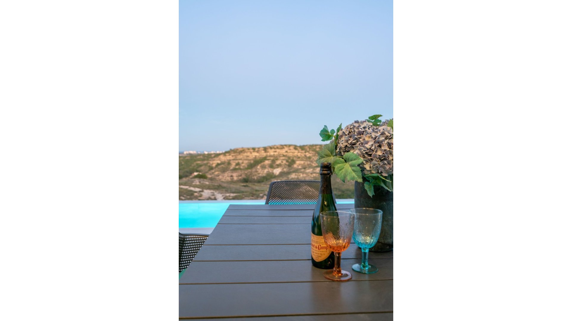 Obra nueva - Chalets -
Rojales