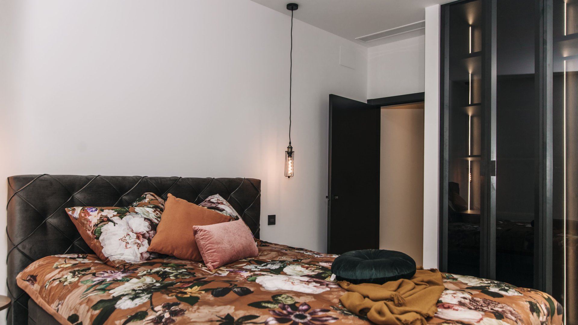 Obra nueva - Chalets -
Rojales