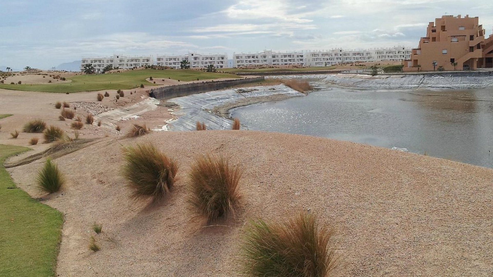 Obra nueva - Chalets -
Roldán
