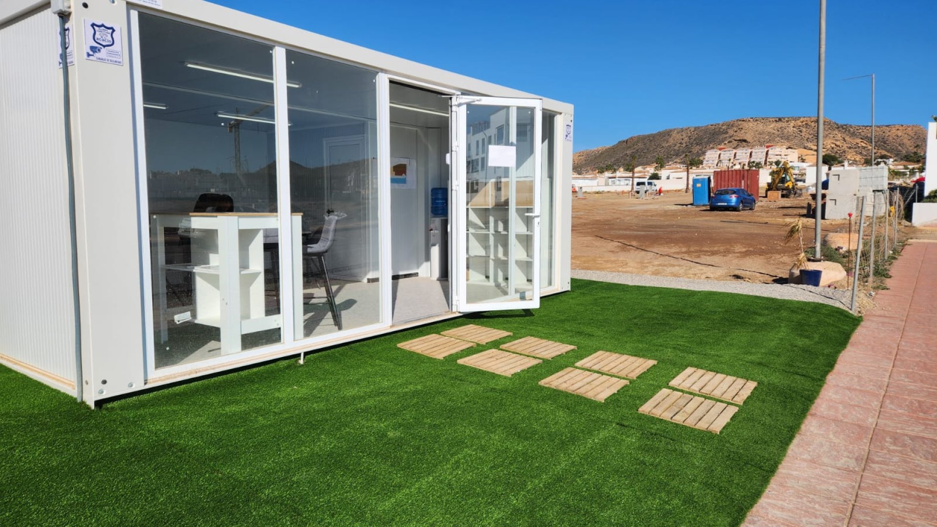 Obra nueva - Chalets -
San Juan de los Terreros