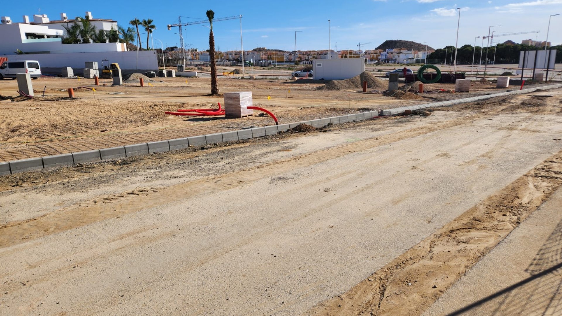 Obra nueva - Chalets -
San Juan de los Terreros