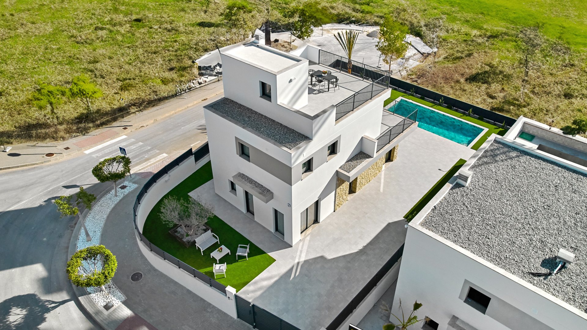 Obra nueva - Chalets -
San Miguel de Salinas
