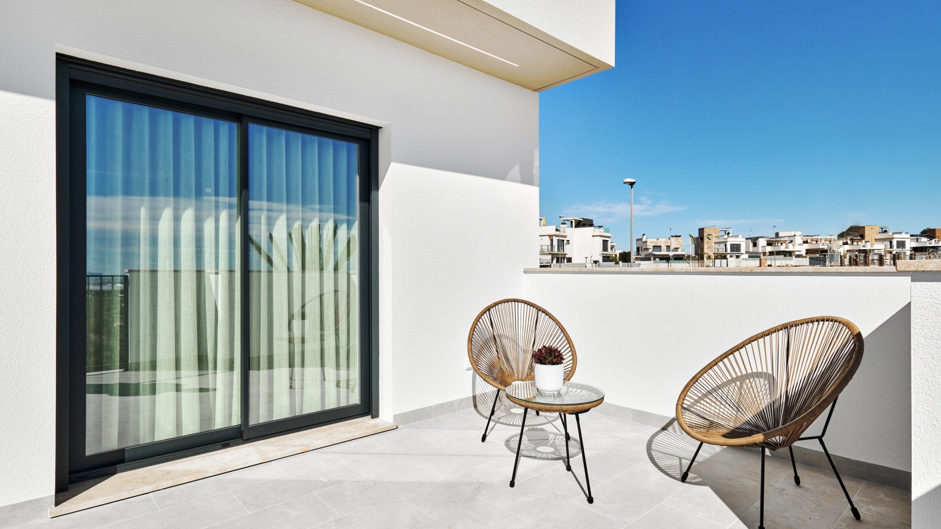 Obra nueva - Chalets -
San Miguel de Salinas