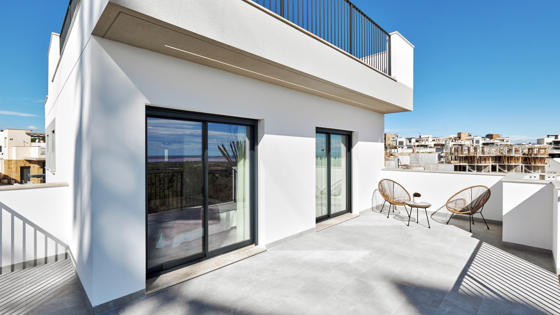 Obra nueva - Chalets -
San Miguel de Salinas