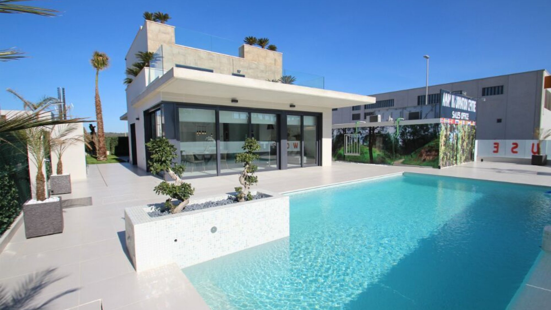 Obra nueva - Chalets -
San Miguel de Salinas