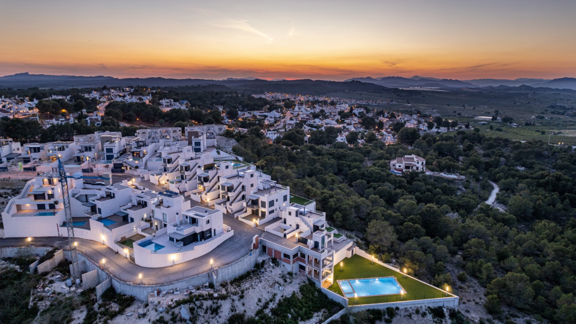 Obra nueva - Chalets -
San Miguel de Salinas