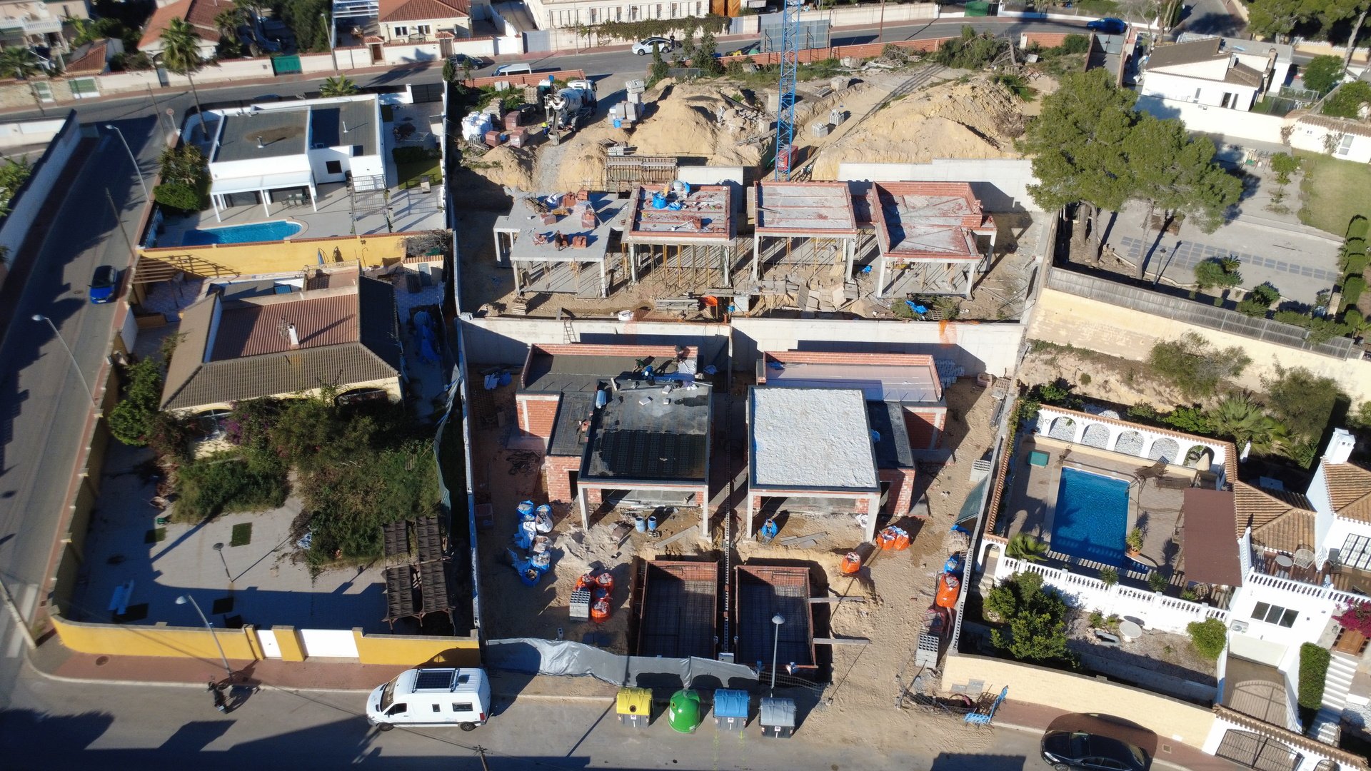 Obra nueva - Chalets -
Torrevieja