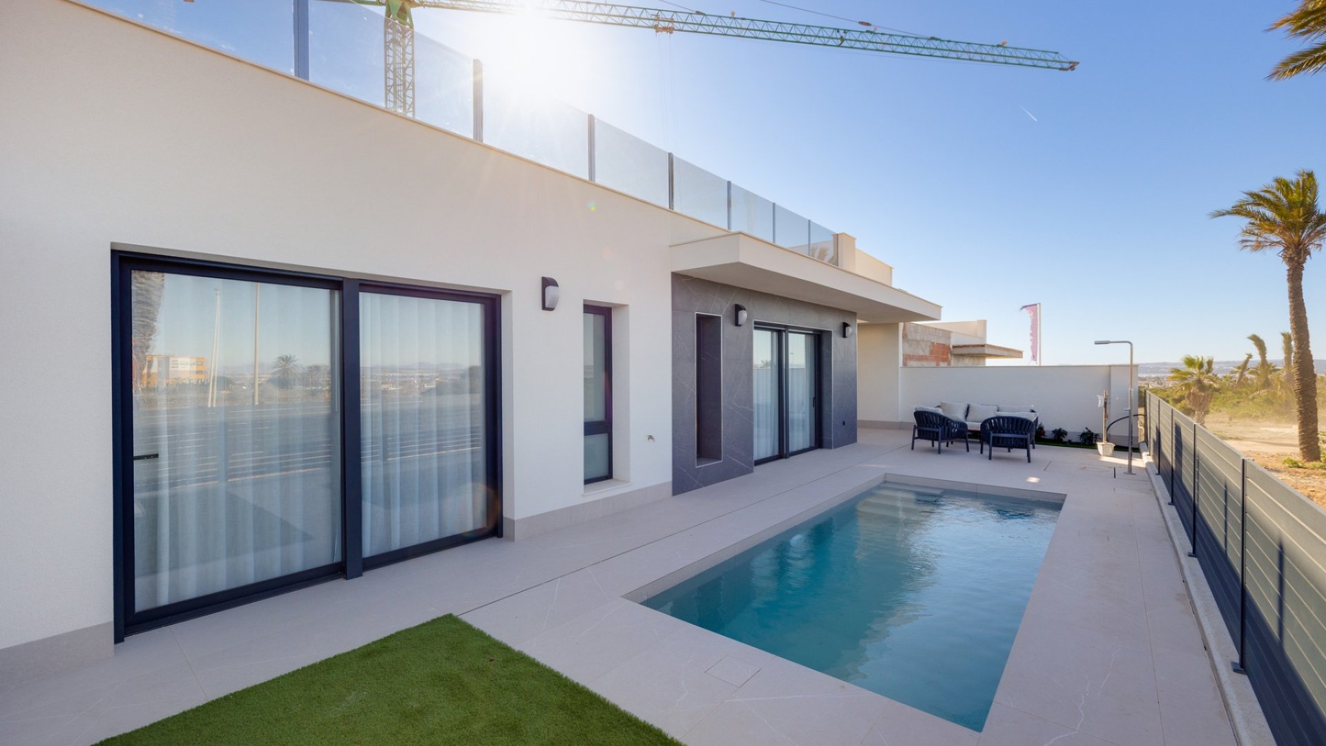 Obra nueva - Chalets -
Torrevieja