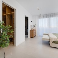 Obra nueva - Chalets -
Torrevieja