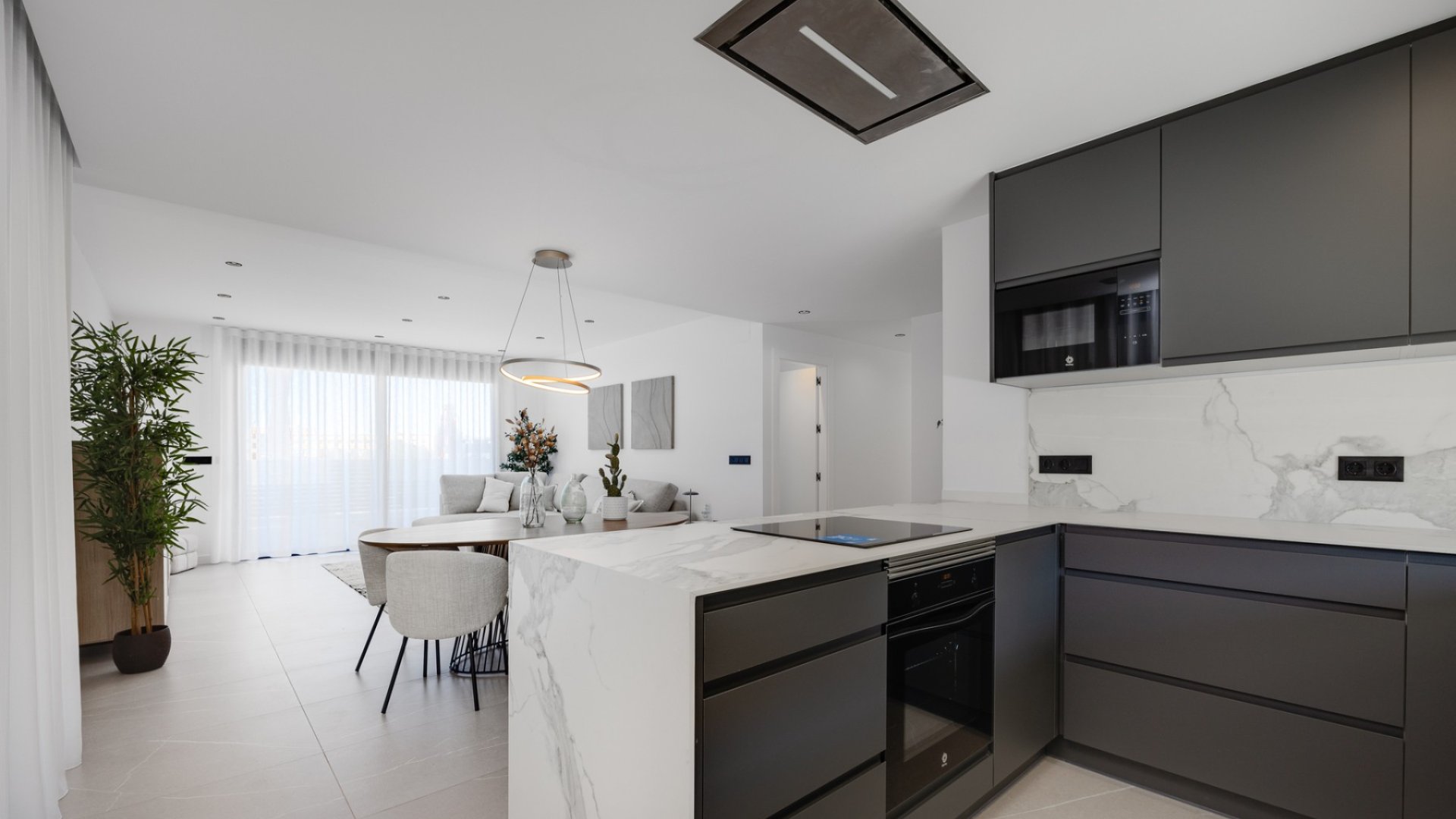 Obra nueva - Chalets -
Torrevieja
