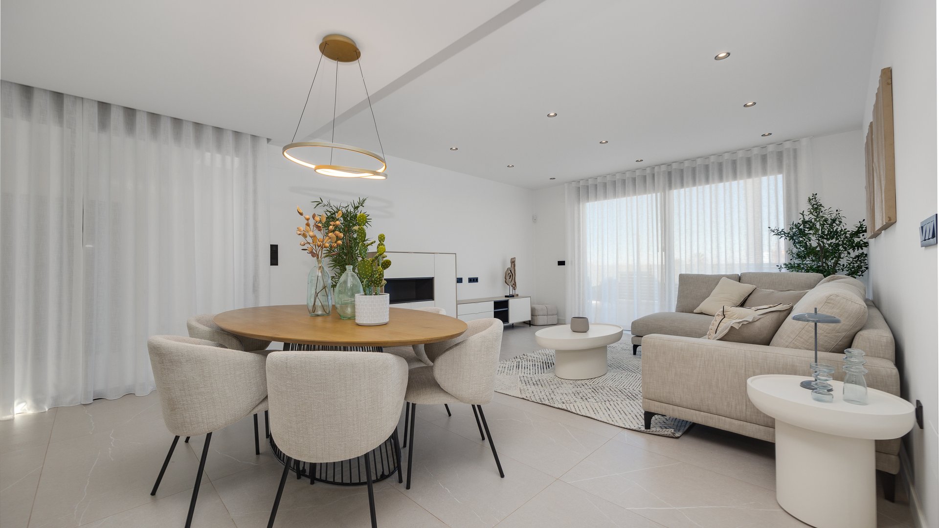 Obra nueva - Chalets -
Torrevieja