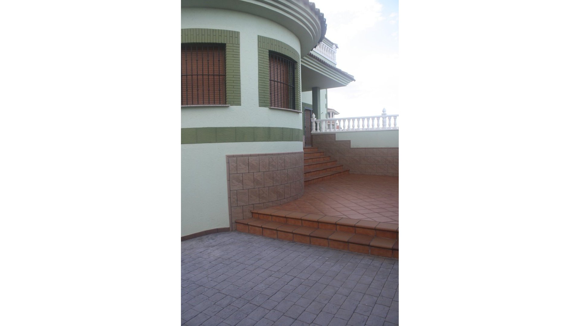 Obra nueva - Chalets -
Torrevieja