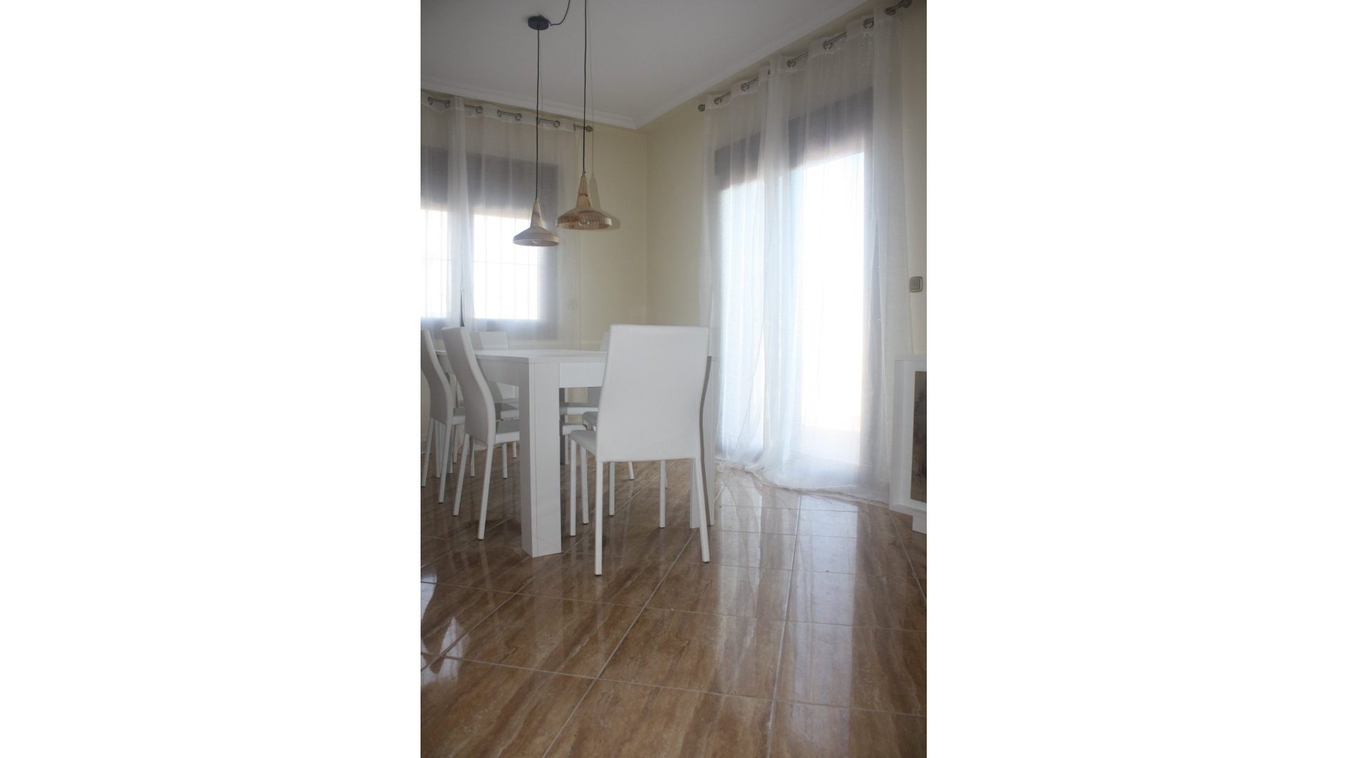 Obra nueva - Chalets -
Torrevieja