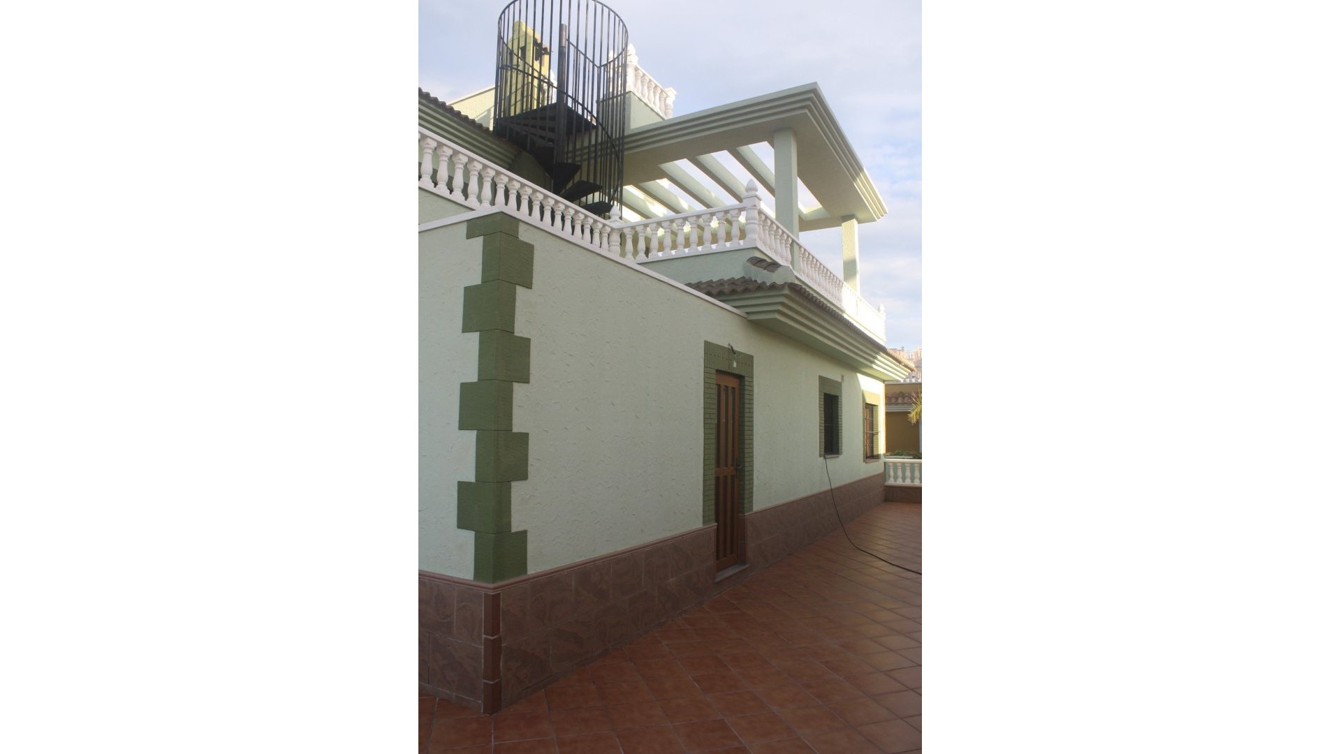 Obra nueva - Chalets -
Torrevieja