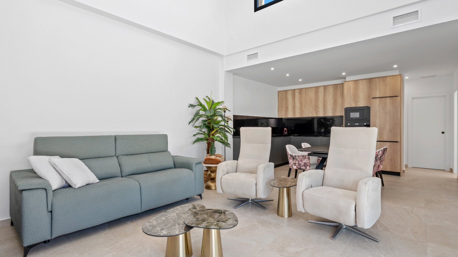 Resale - 6. Detached villa -
Daya Nueva