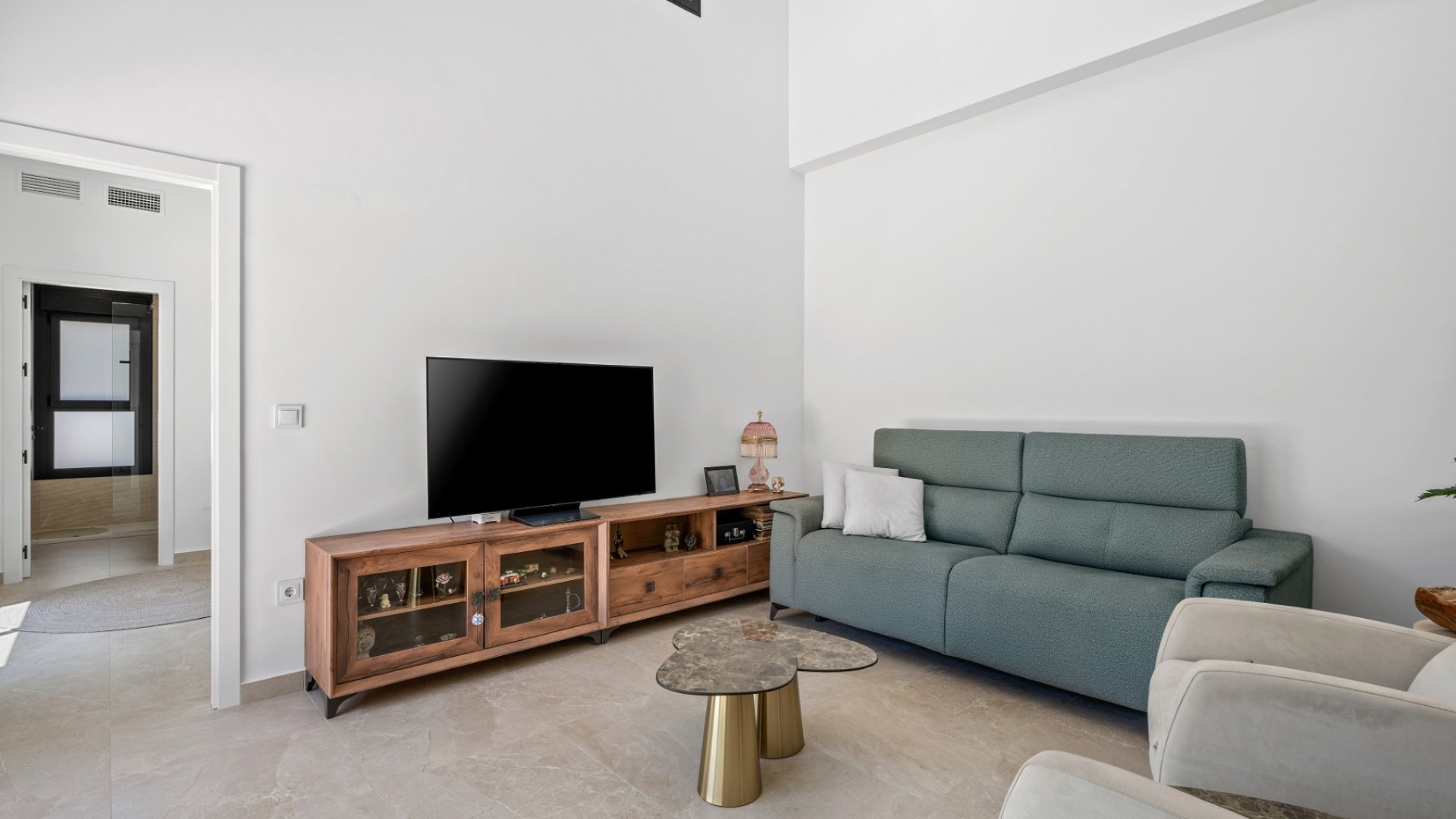Resale - 6. Detached villa -
Daya Nueva
