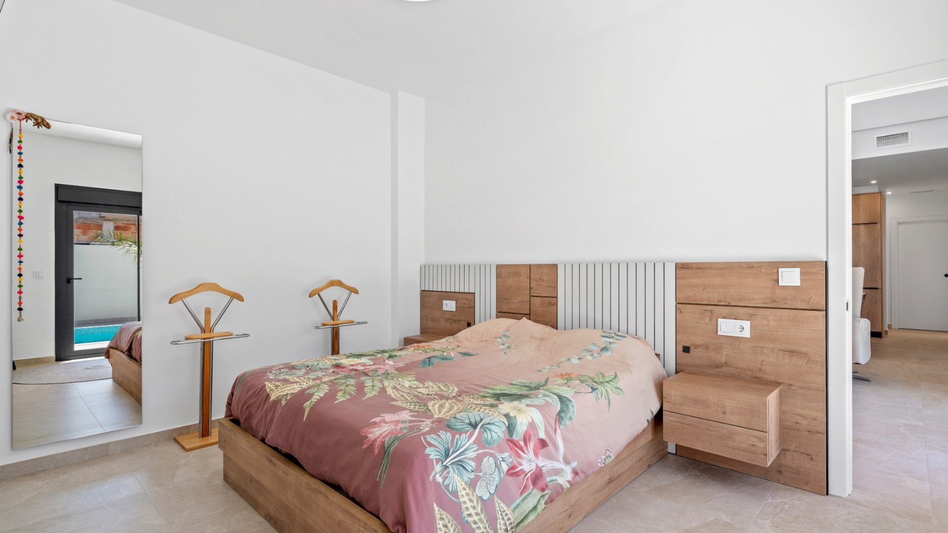 Resale - 6. Detached villa -
Daya Nueva