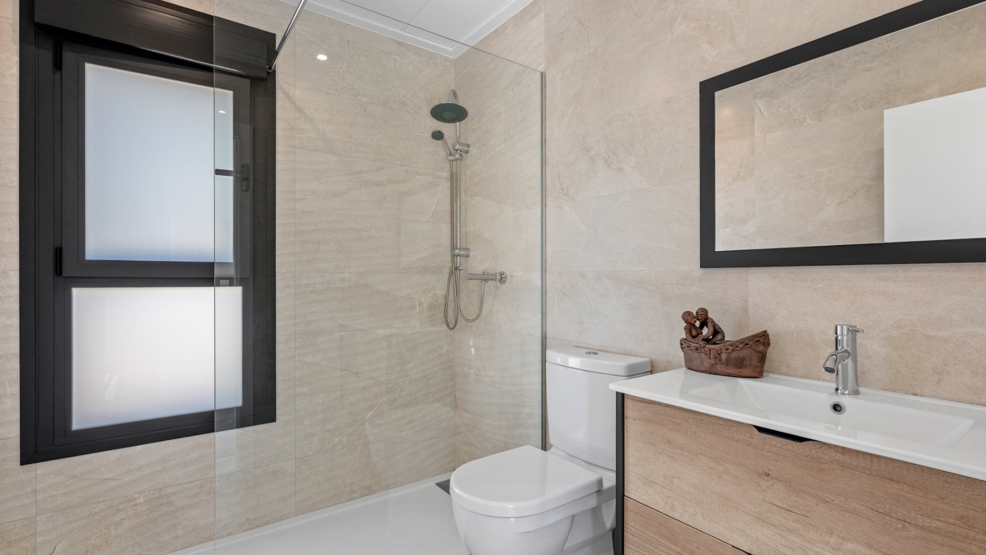 Resale - 6. Detached villa -
Daya Nueva