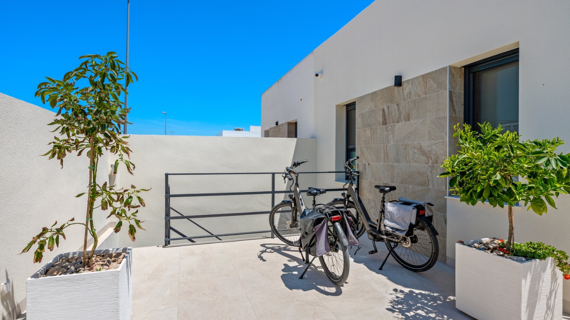 Resale - 6. Detached villa -
Daya Nueva