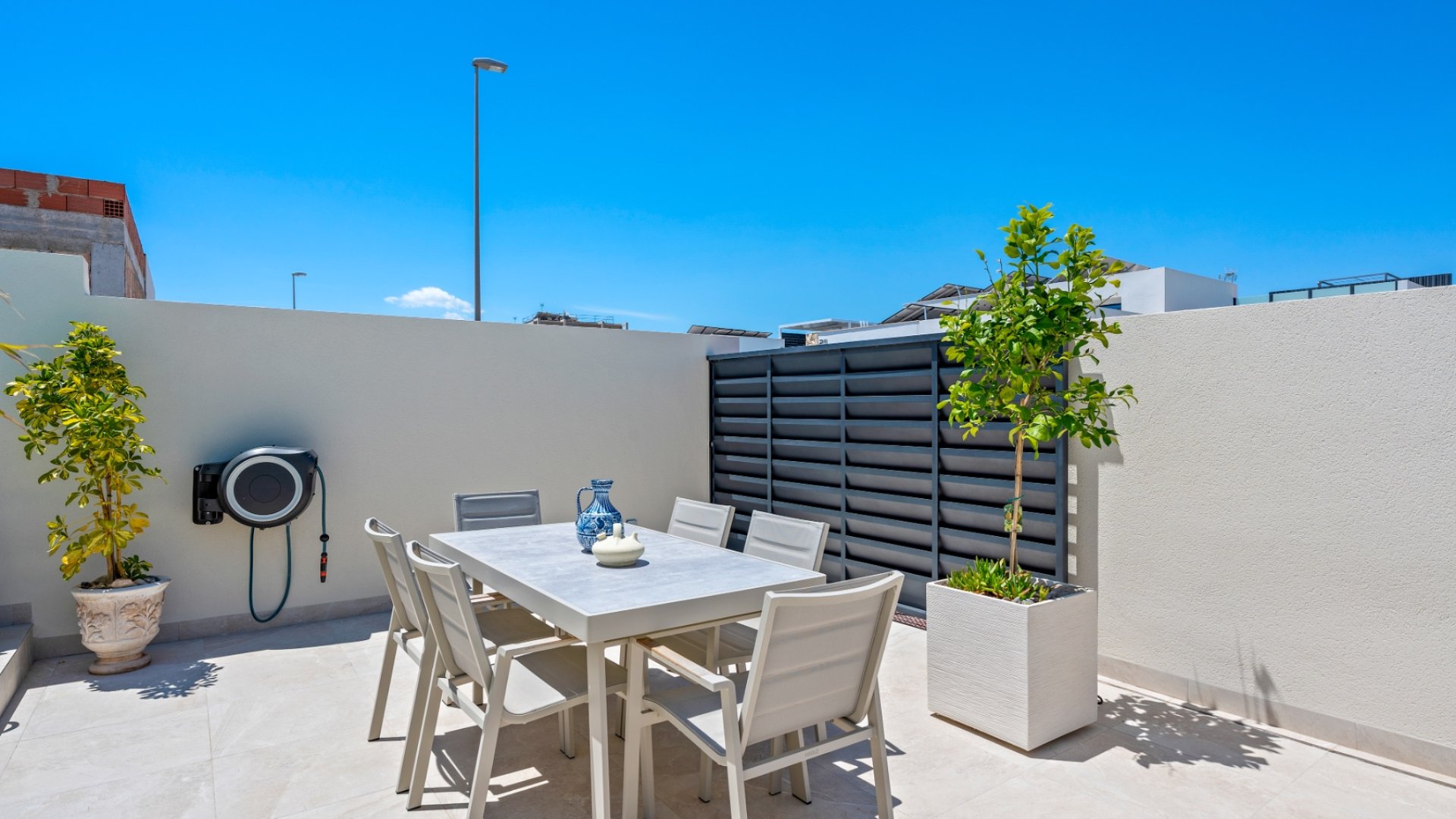 Resale - 6. Detached villa -
Daya Nueva