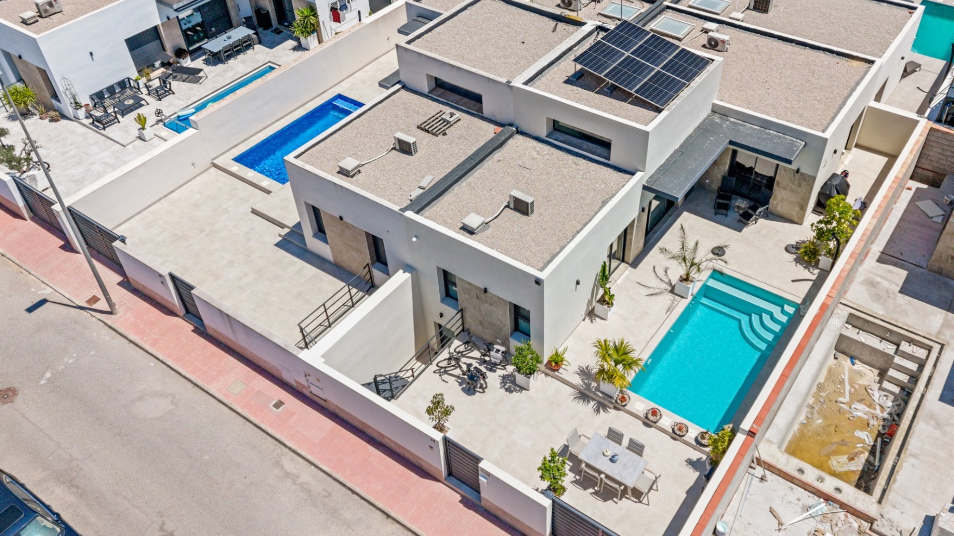Resale - 6. Detached villa -
Daya Nueva