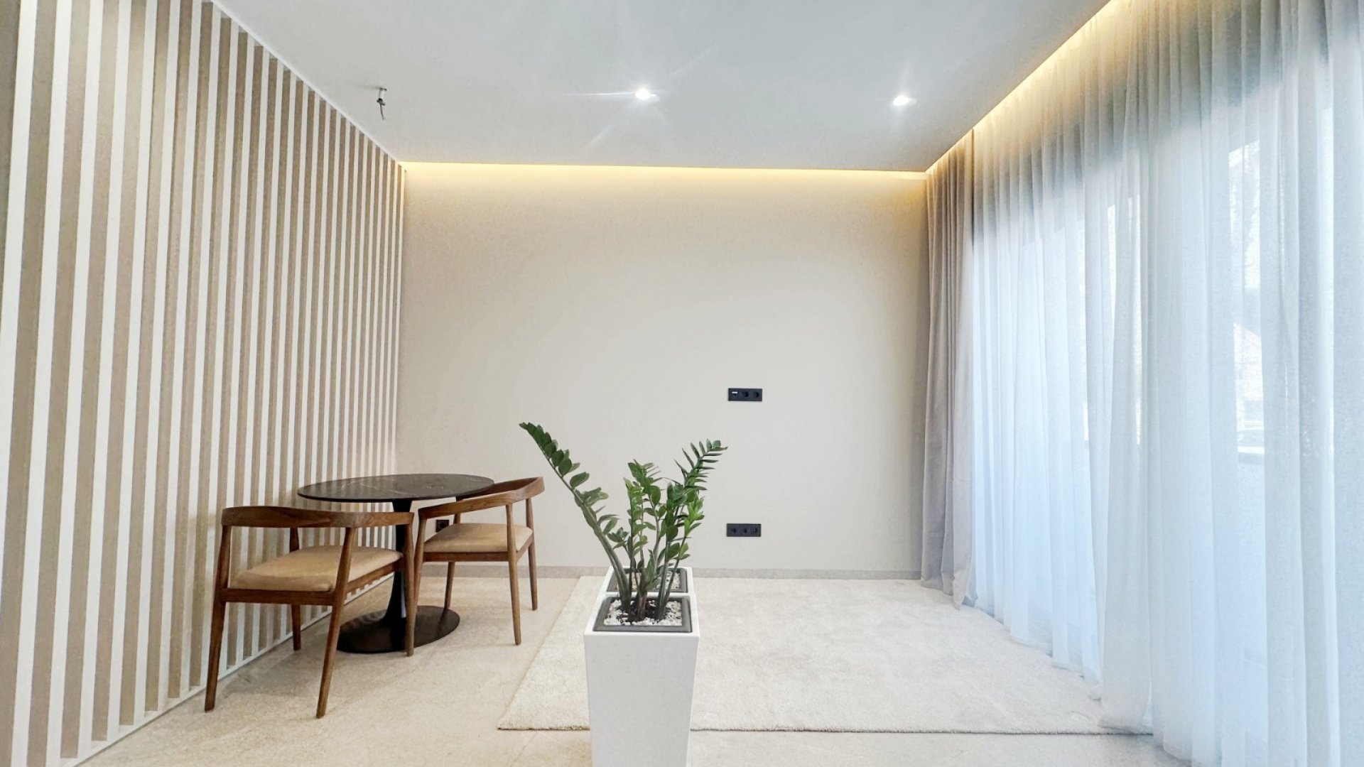 Resale - Apartment / Duplex -
Torrevieja - Cala del palangre