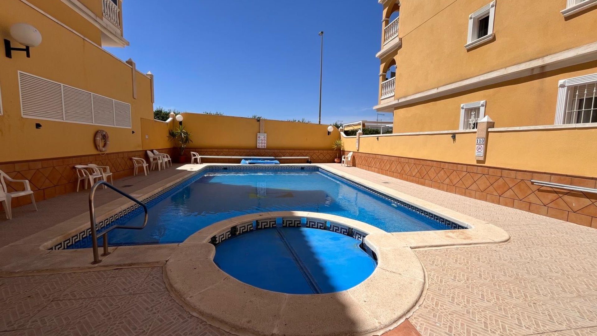 Resale - Apartments -
Algorfa - Pueblo