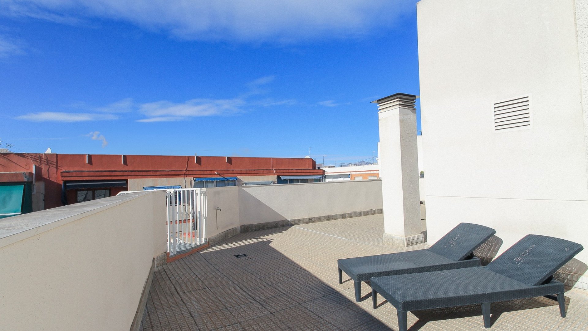 Resale - Apartments -
Alicante - Carolinas Altas