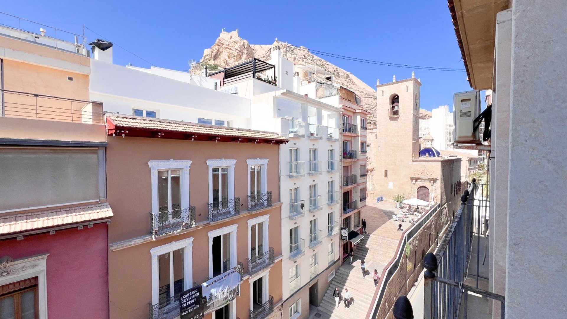 Resale - Apartments -
Alicante - Center