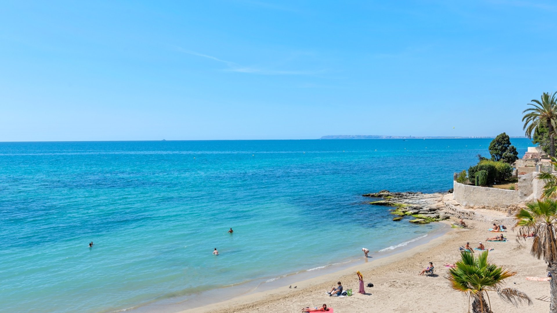 Resale - Apartments -
Alicante