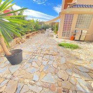 Resale - Apartments -
Altaona Golf and Country Village - Altaona Golf - Country Village