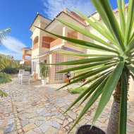 Resale - Apartments -
Altaona Golf and Country Village - Altaona Golf - Country Village