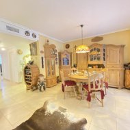 Resale - Apartments -
Altaona Golf and Country Village - Altaona Golf - Country Village