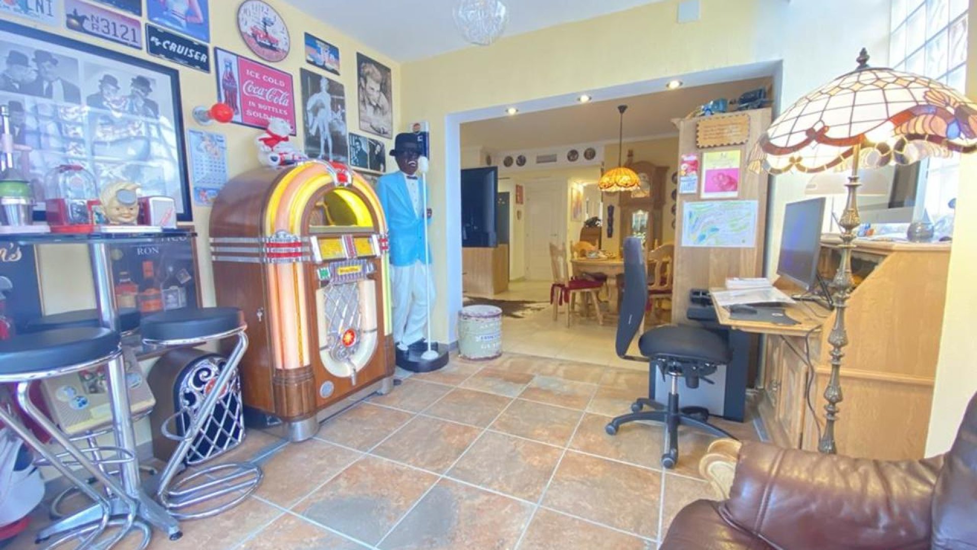 Resale - Apartments -
Altaona Golf and Country Village - Altaona Golf - Country Village