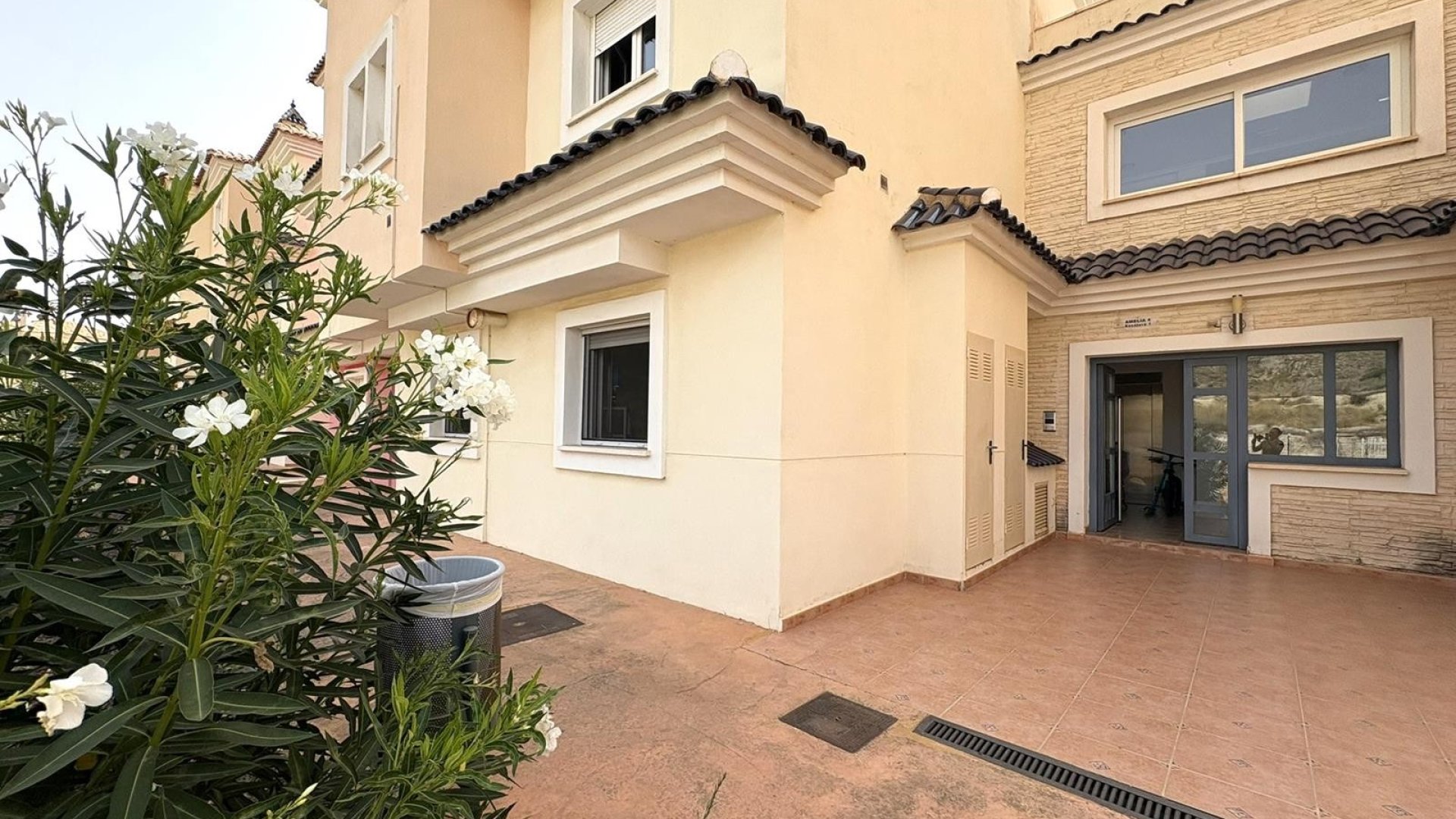 Resale - Apartments -
Altaona Golf and Country Village - Altaona Golf - Country Village