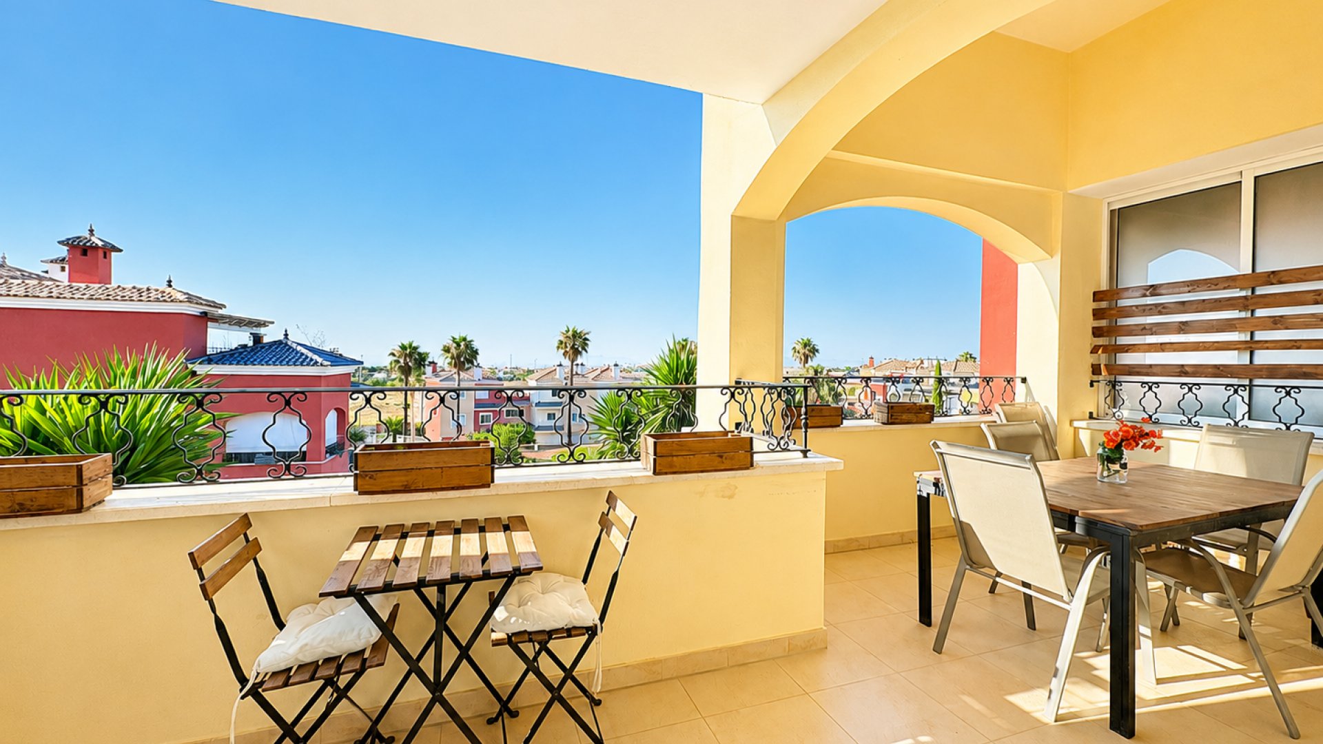 Resale - Apartments -
Altaona Golf and Country Village - Altaona Golf - Country Village