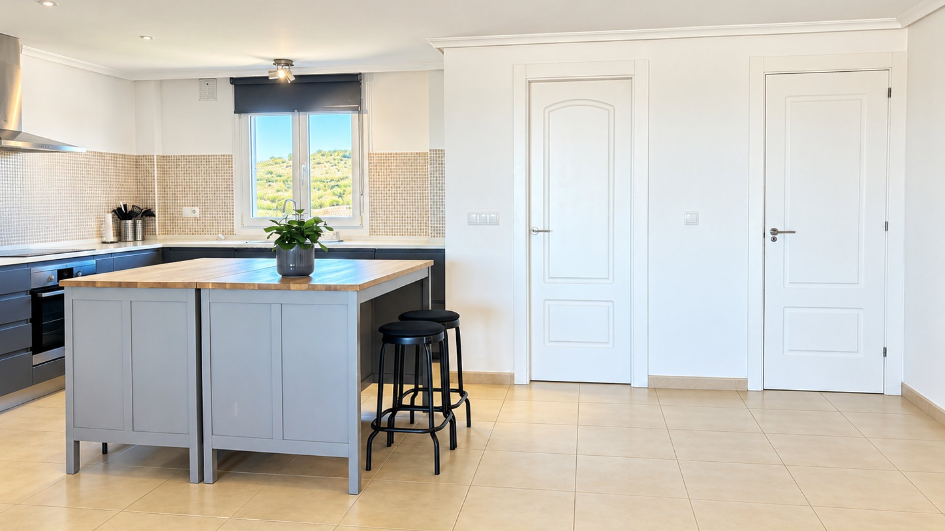 Resale - Apartments -
Altaona Golf and Country Village - Altaona Golf - Country Village