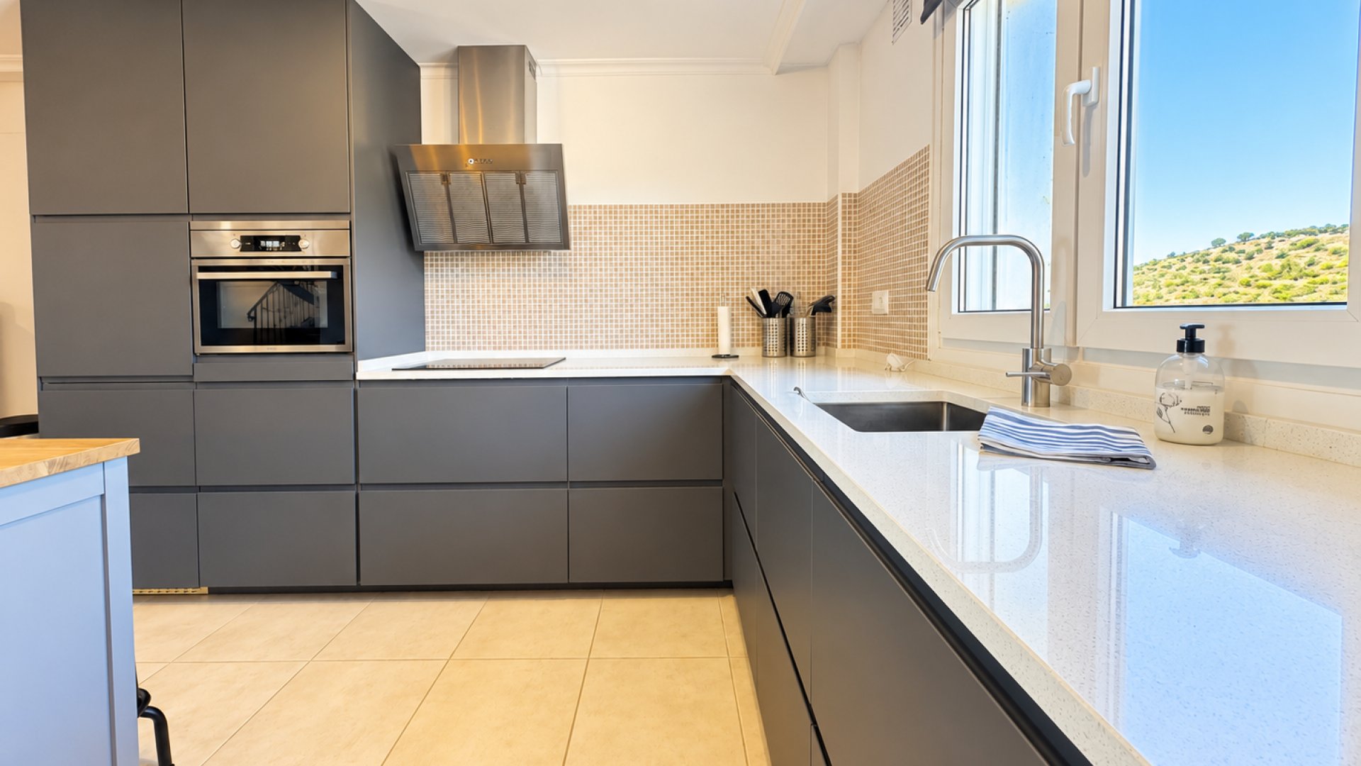 Resale - Apartments -
Altaona Golf and Country Village - Altaona Golf - Country Village