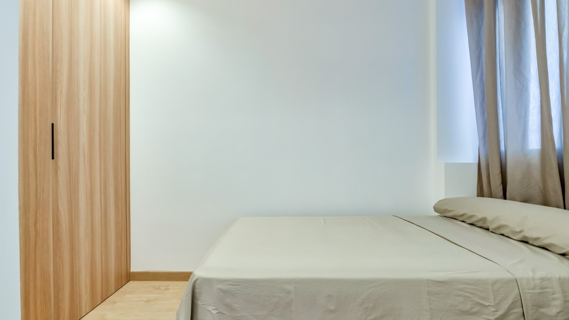 Resale - Apartments -
Altea