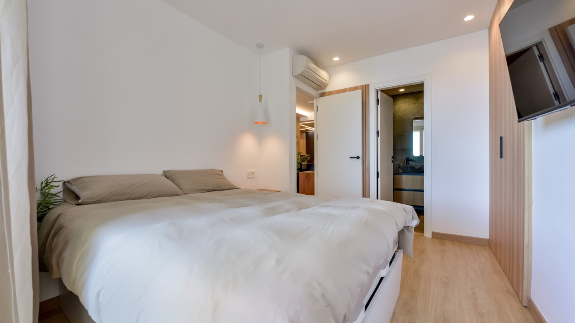 Resale - Apartments -
Altea