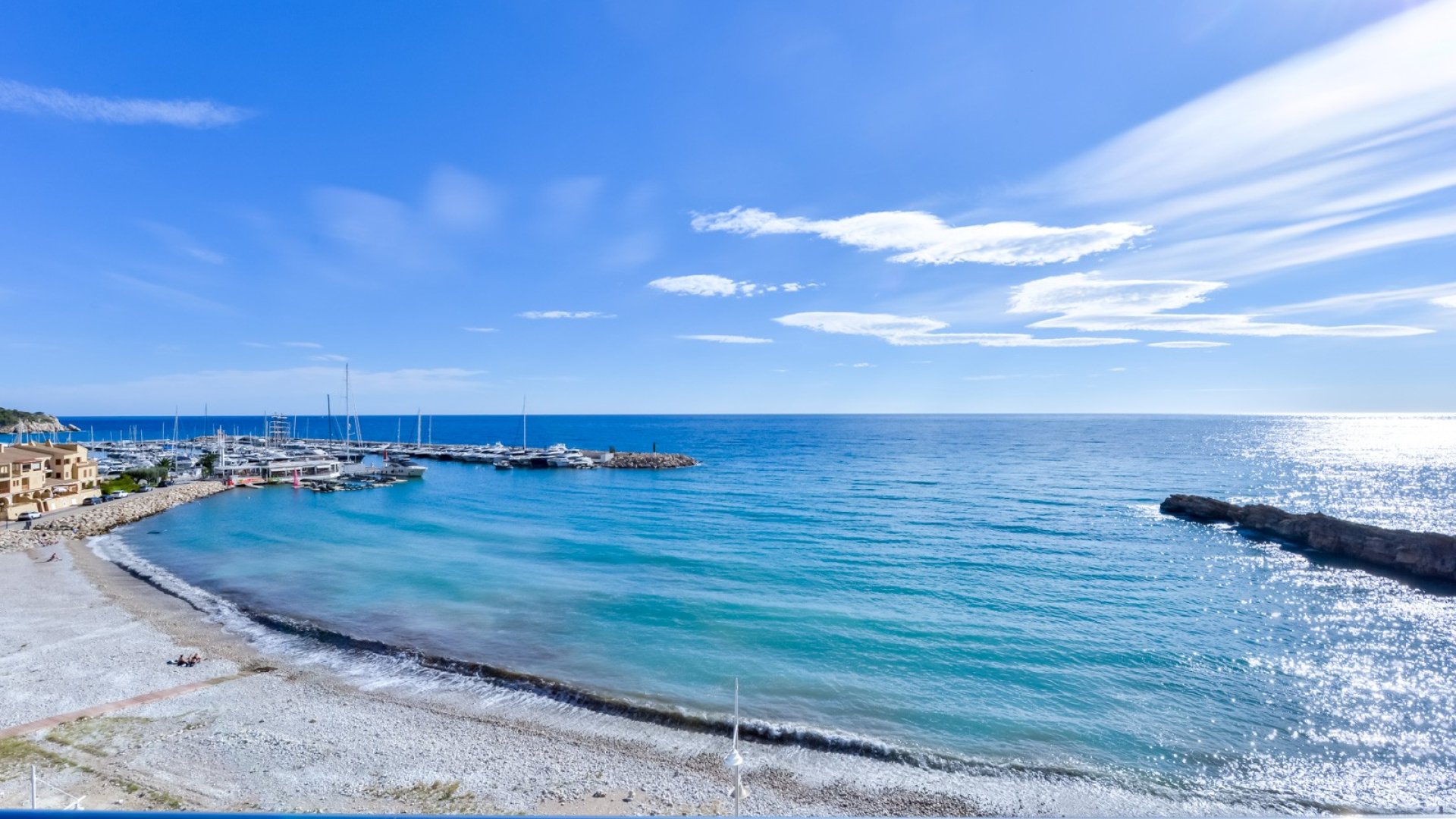 Resale - Apartments -
Altea