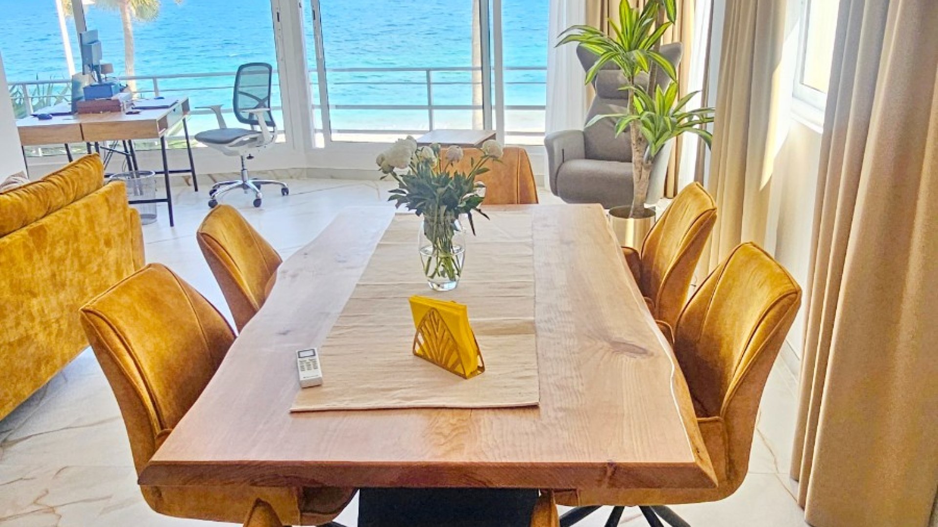 Resale - Apartments -
Altea