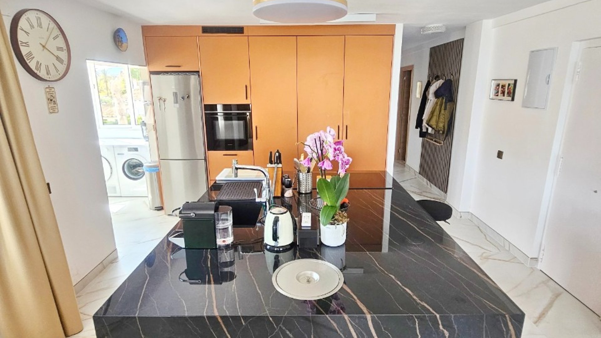 Resale - Apartments -
Altea