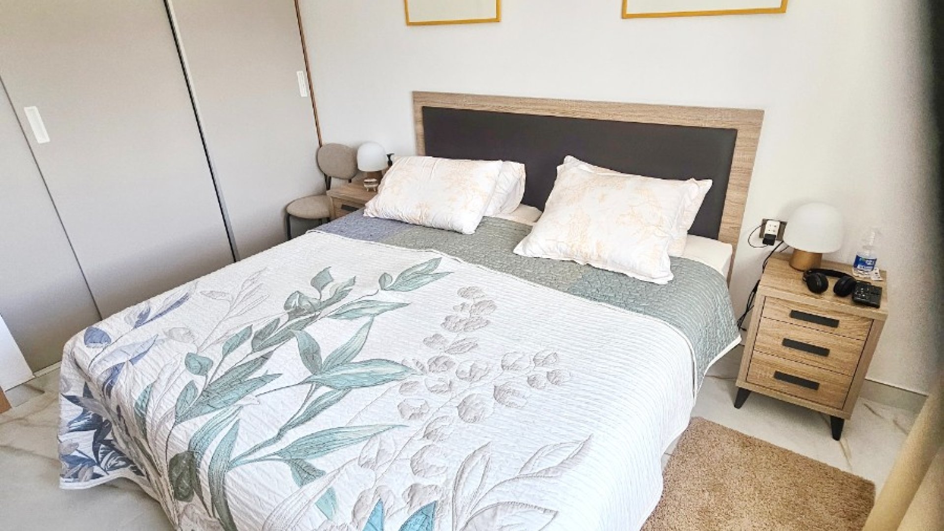 Resale - Apartments -
Altea