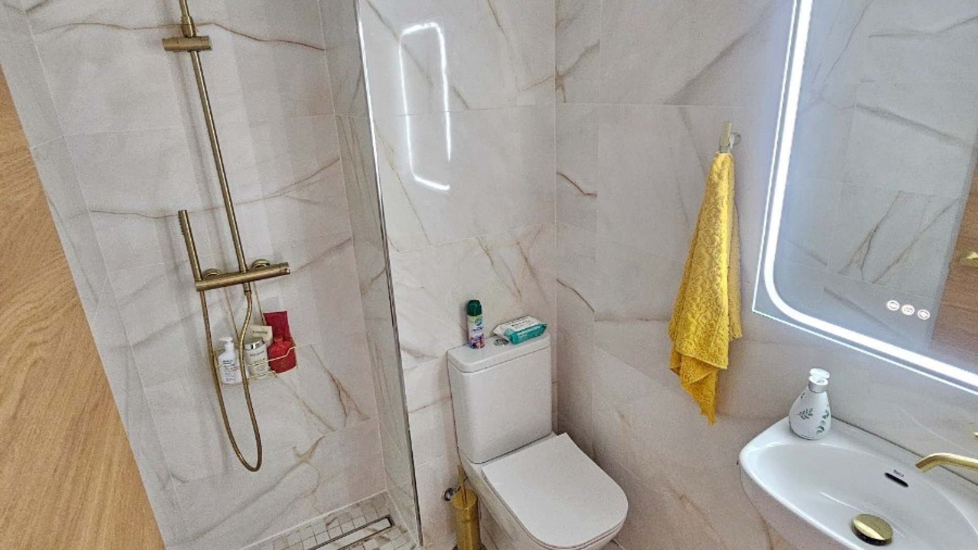 Resale - Apartments -
Altea